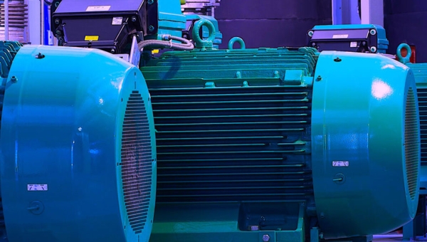 راهنمای کامل برای خرید یک الکتروموتور صنعتی: نکات کلیدی که باید بدانید