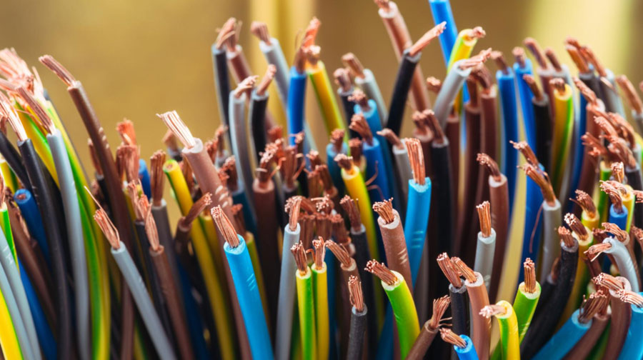 ‫انتخاب کابل‌های مناسب برای تابلوهای برق کارخانه‬‬